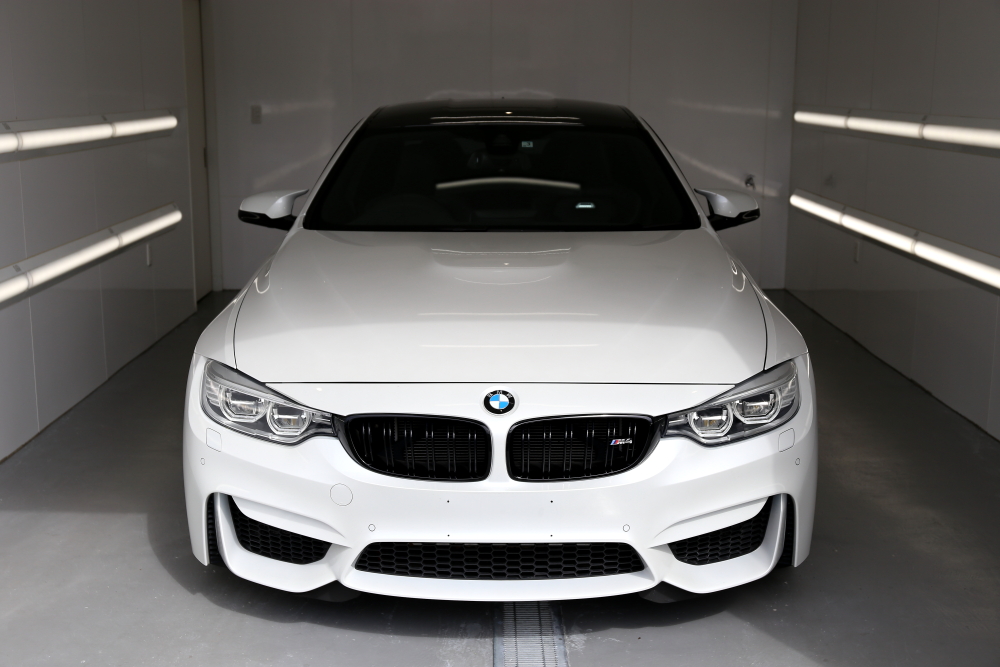 BMW F82/M4 & 鏡面磨き＋mp+コーテイング施工＋プロテクションフィルム施工！！