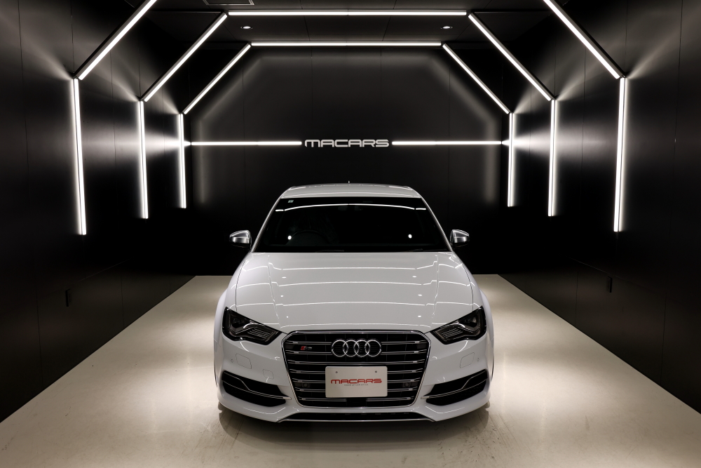Audi S3/8Vセダン